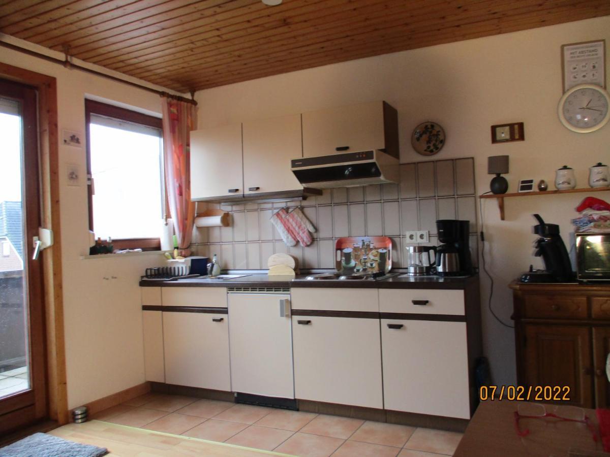 Haus Mit Lilie Und Rose Apartment Westerdeichstrich Bagian luar foto
